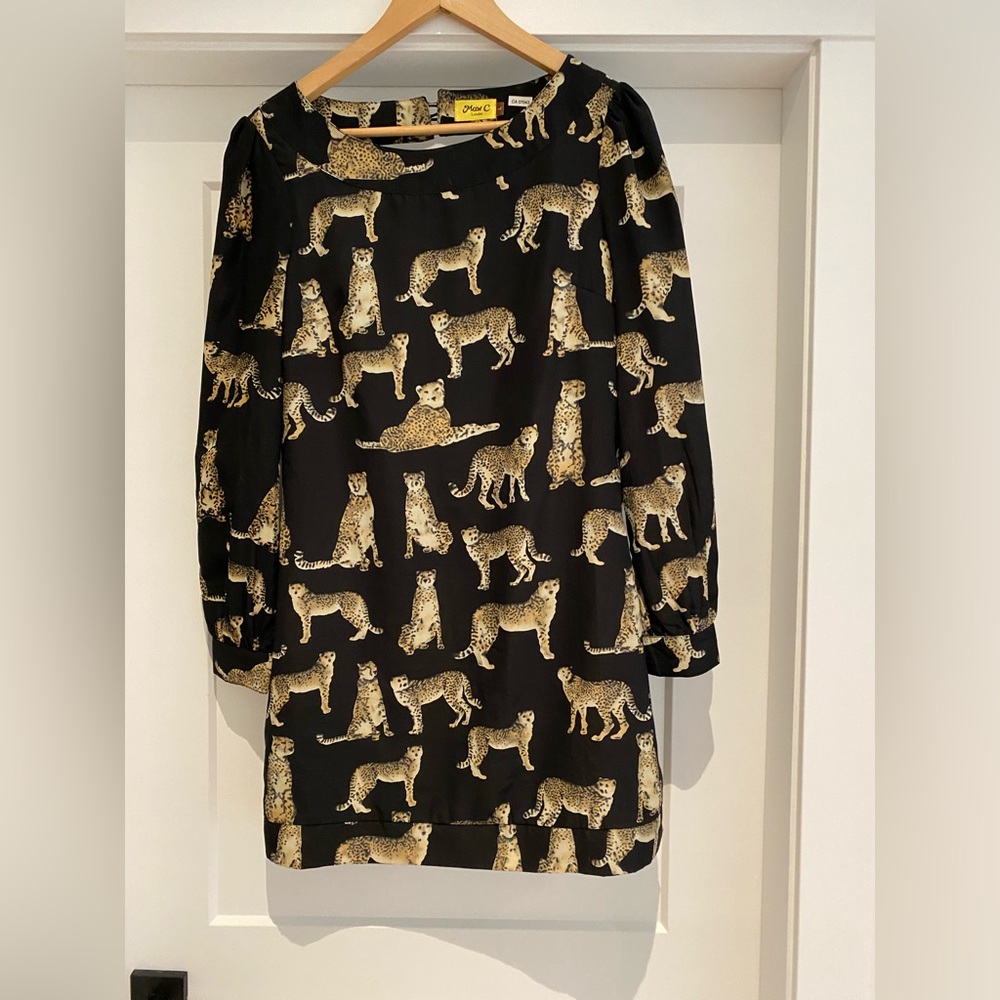 Mini dress with leopards